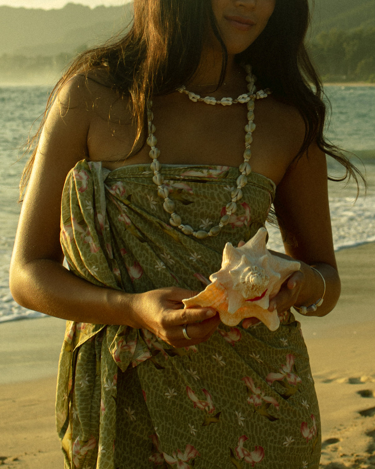 Banyans Pareo — Naupaka Shores (Hawaiian Sarong)